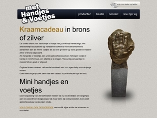 ATELIER MET HANDJES EN VOETJES